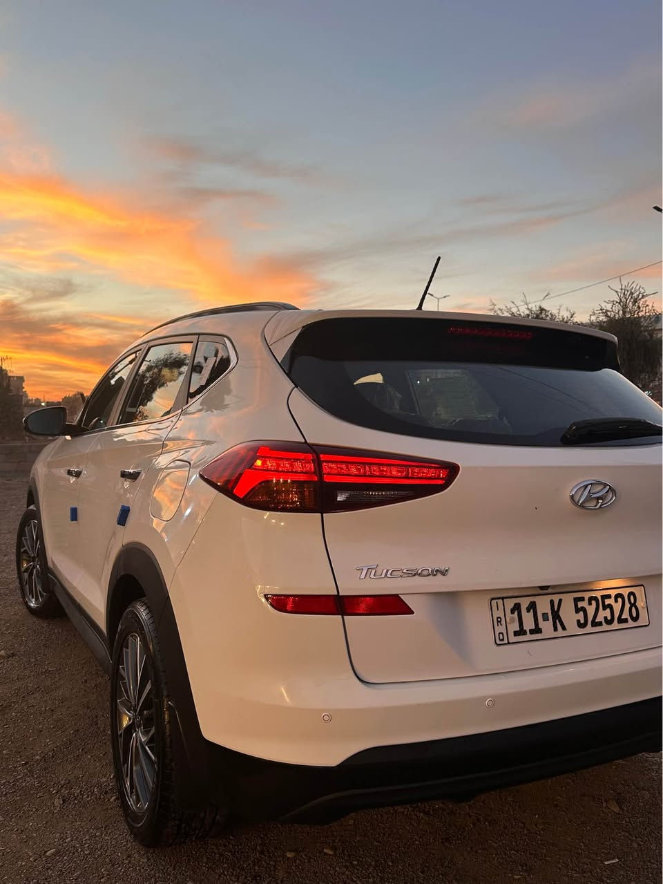 سلام عليكم
توكسان 2019 خليجيه وكالة ( الگاصد )
فول 1/1 
بيهه قطعه شبر صبغ فقط بالبنيد وبقبق الصندوگ اثر شخوط 
بانوراما 
شاشه كبيره
تحكم ستيرن جهتين
لايت زنون 
لدات
مري شفط
تدفئه تبريد
داخل لونين 
گير ومكينه مكفول 
السياره ماشيه 69000 كم
السونار مرفق بالصور 
السعر 197 $ وبيهه مجال 
*********** بغداد, العراق
