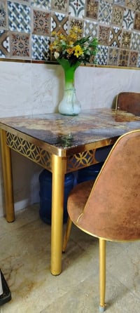 ميز طعام نضيف جدا ب٦٠ بالدوره 07721092212