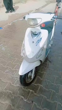 موتوسيكل • للبيع