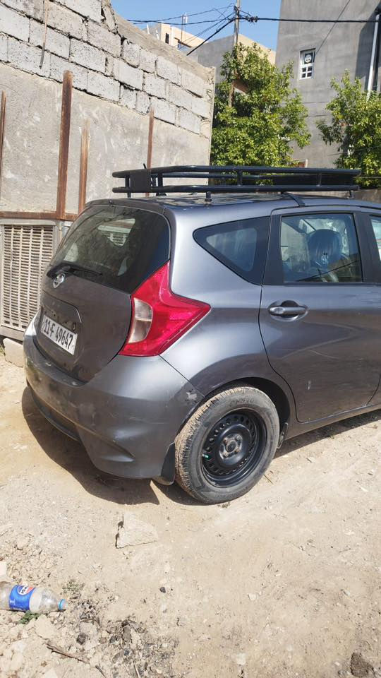 السلام عليكم نيسان فيرسا للبيع فقط رقم  بغداد نظيفه مكانها ديالى موديل 2018 *********** السعر 75 بيها مجال
