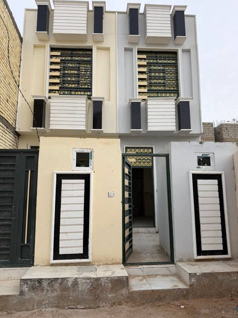 سلام عليكم بيتين للبيع مساحة البيت الواحد 55 متر طابق ونص بناء طابوق العنوان كربلاء خلف مستشفى ابو مهدي المهندس ملحق سومر
حولي مستشفئ الكفيل خلف مدينه الألعاب ضوء القمر

طابو زراعي سند ٢٥ كامل خدمات ماء مجاري كهرباء وتبليط تحويل بسمك وقرار محكمه

التفاصيل البيت الاتصال على الرقم 

الاستفسار
***********
*********** كربلاء, العراق
