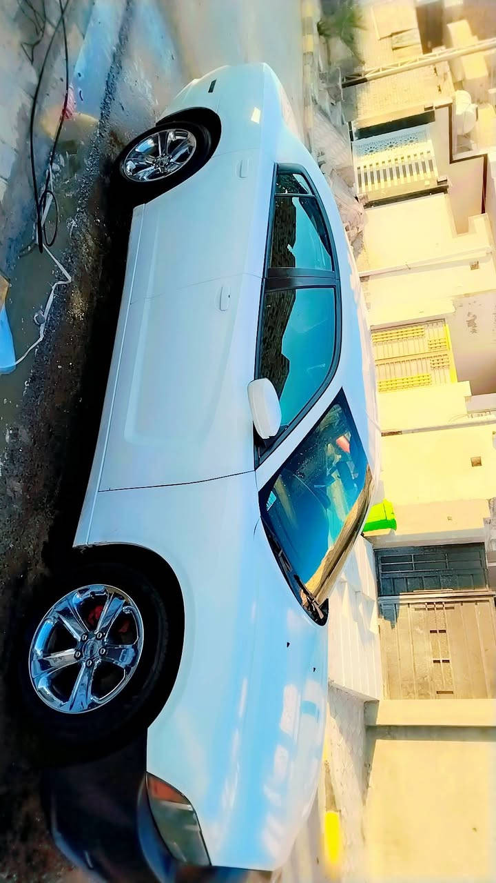 جارجر ٢٠١٢ محرك ٣٦٠٠  بيهه كلير ***********
