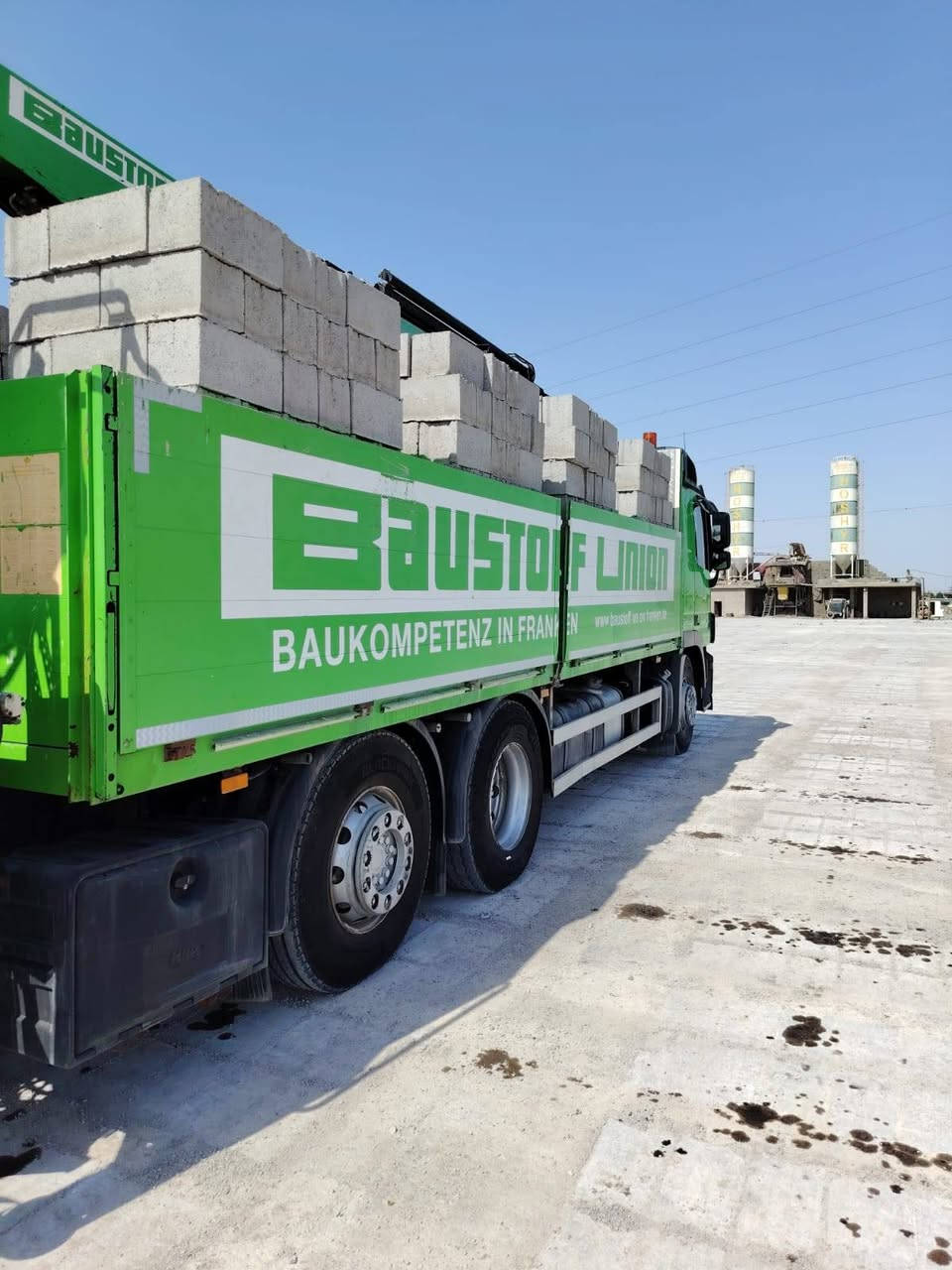 السلام عليكم .كرين للبيع موديل 2013.معلايه 2017سنويه بسمي كرين بافنكر 21بلادي كرين على وضع الشركه*********** دجيل صلاح الدين
