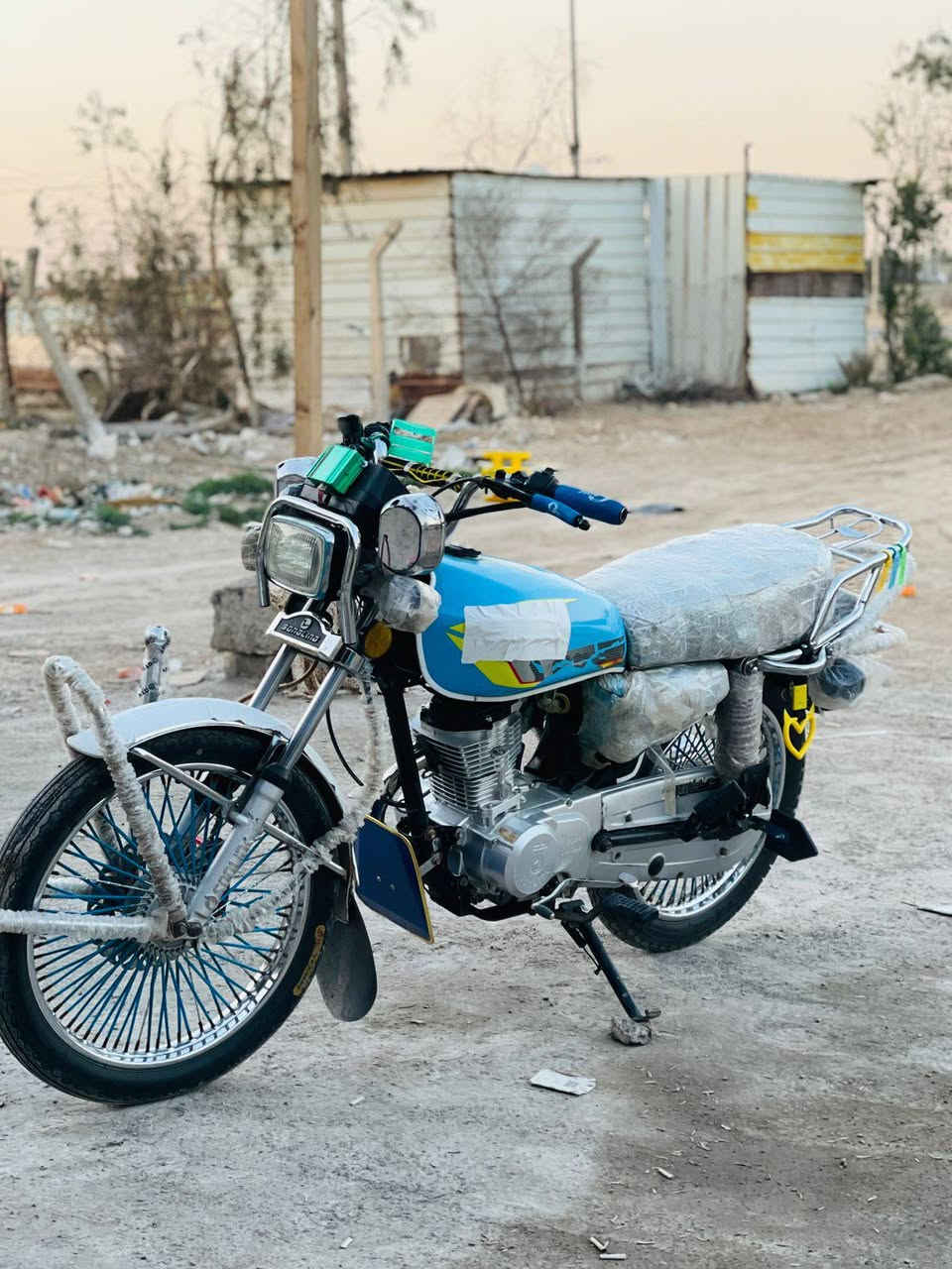 السلام عليكم لبيع تايكر 2024 اوراق كامله دراجه برغي مامفتوح بيه مامتعوبه كامله مابيه اي نقص الف متصرف عليه السعر 650 وبيه مجال قليل مكان ديالى الخالص ***********
