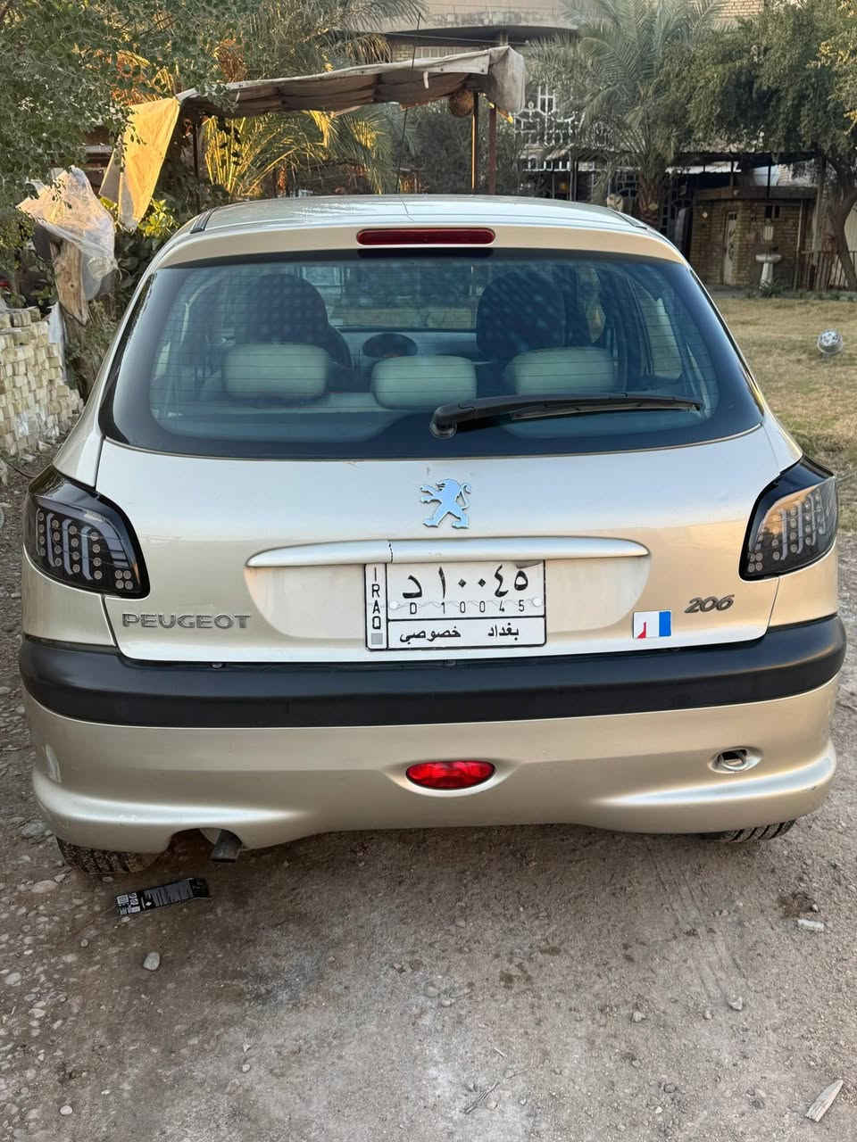 السلام عليكم للبيع بيجو فرنسي موديل ٢٠٠٩ كير اوتماتيك سياره نضيفه جدن السعر ٤٥ $ وبيه مجال تحويل مباشر *********** مكان السياره بغداد البلديات
