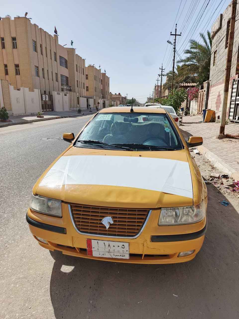 سلام عليكم سومر للبيع موديل 2017 مكينه جديده ستوني شاده كير صدر  خير من الله تبريد ثلج تدفه كهربايات كله شغالةضربته جاملغ امامي وبنيد السعر 40 مكاني كربلاء رقم الهاتف ***********
