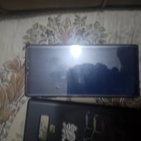 نوت 9وكع مني اوصارت الشاشة زركه والظهر تعبان اريد ابيعه مكاني الدوره ا...