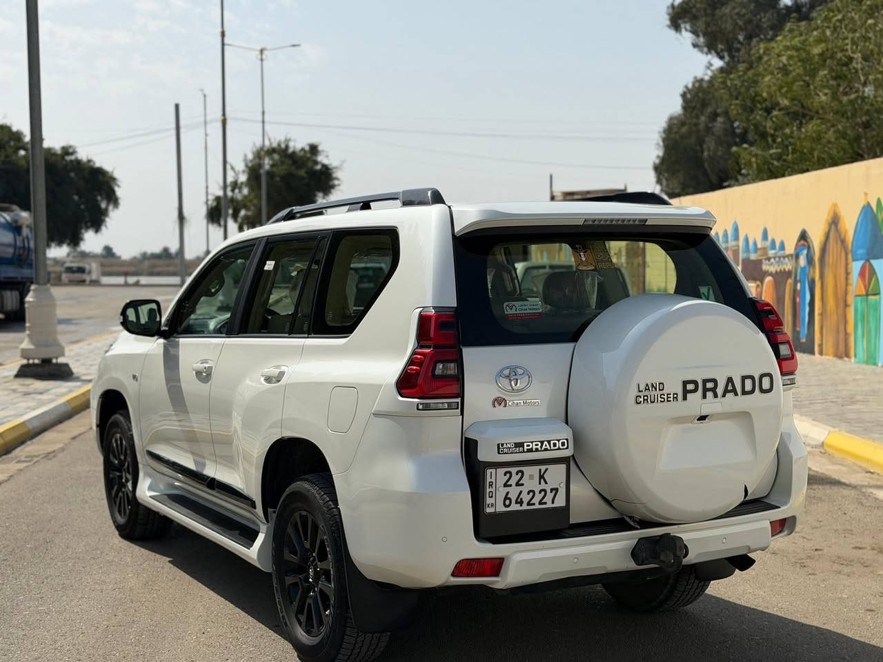 السلام عليكم
برادو موديل 2023
ماشية 41500كم
مواصفات مدنايت
مكفولة كفاله عامة
السعر 46.5دولار وبيها مجال
الاتصال***********
