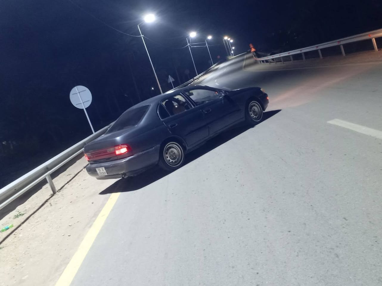 سلامه سياره كرونه نفخ موديل 92 البيع
ابيها دحجه بجاملغ واضحه بصوره السياره حلوه كلش حداديه 70 ب100 تبريد عوزه بس كمبريسر تختم تاير ابو الخطه رقمها نجف انكليزي مكفوله من الكصه والضربه القويه لاستفسار ع الرقم *********** السعر 55 وبيها مجال
