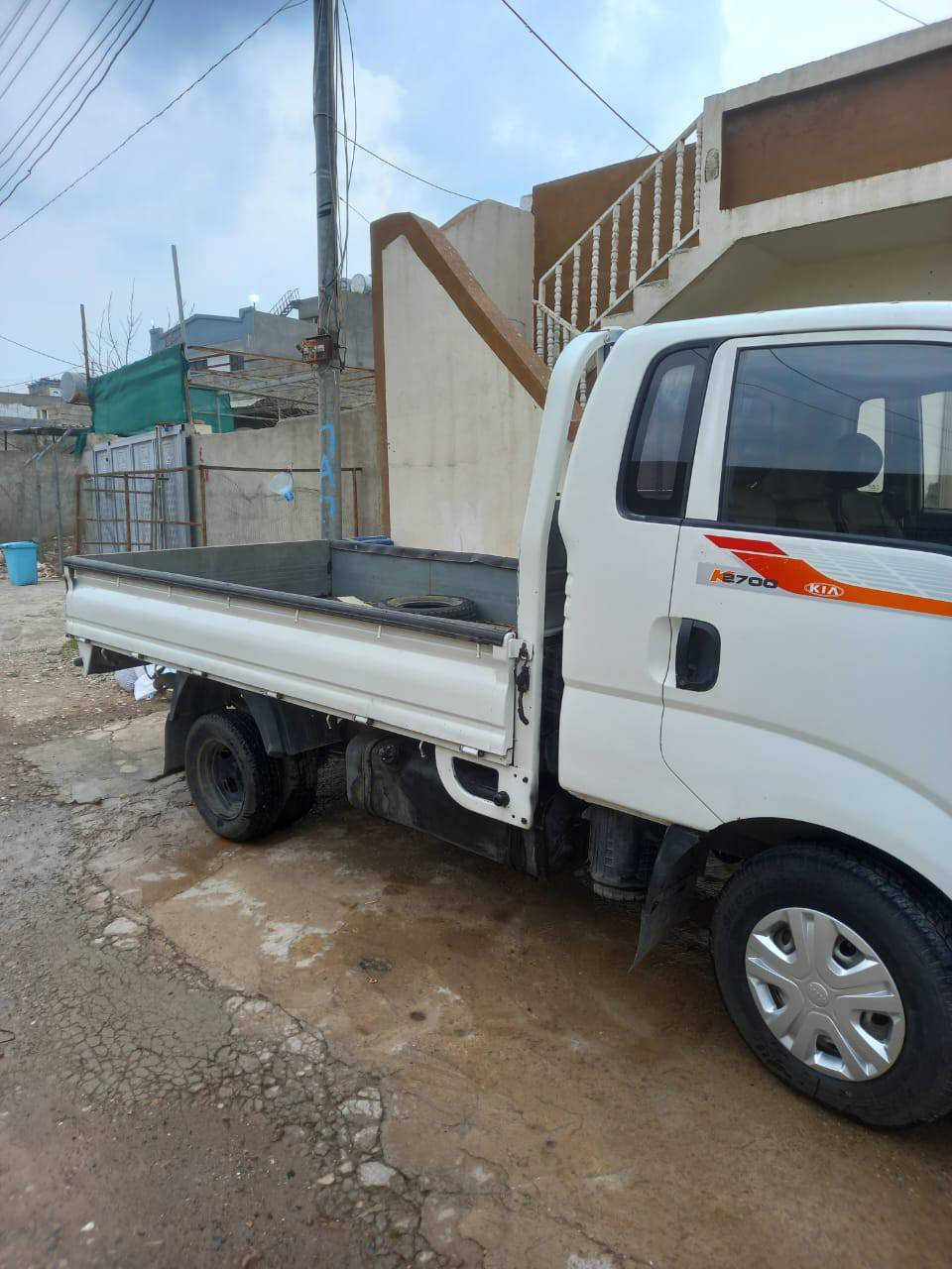 کیای بینگۆبڕاوە
مۆدێل 2008
گێڕومەکینەوئەکسل بەشەرت
مەکینە‌3000هەزاری انجکتر
6تایەی لۆکی لەژێردایە
تەبریدوساردوگەرم 
بێ دەعم بێ لێ دران 
هەمووگیانی بەشەرت
لەسلێمانی 
سعری 63وەرەقە
*********** السليمانية, العراق
