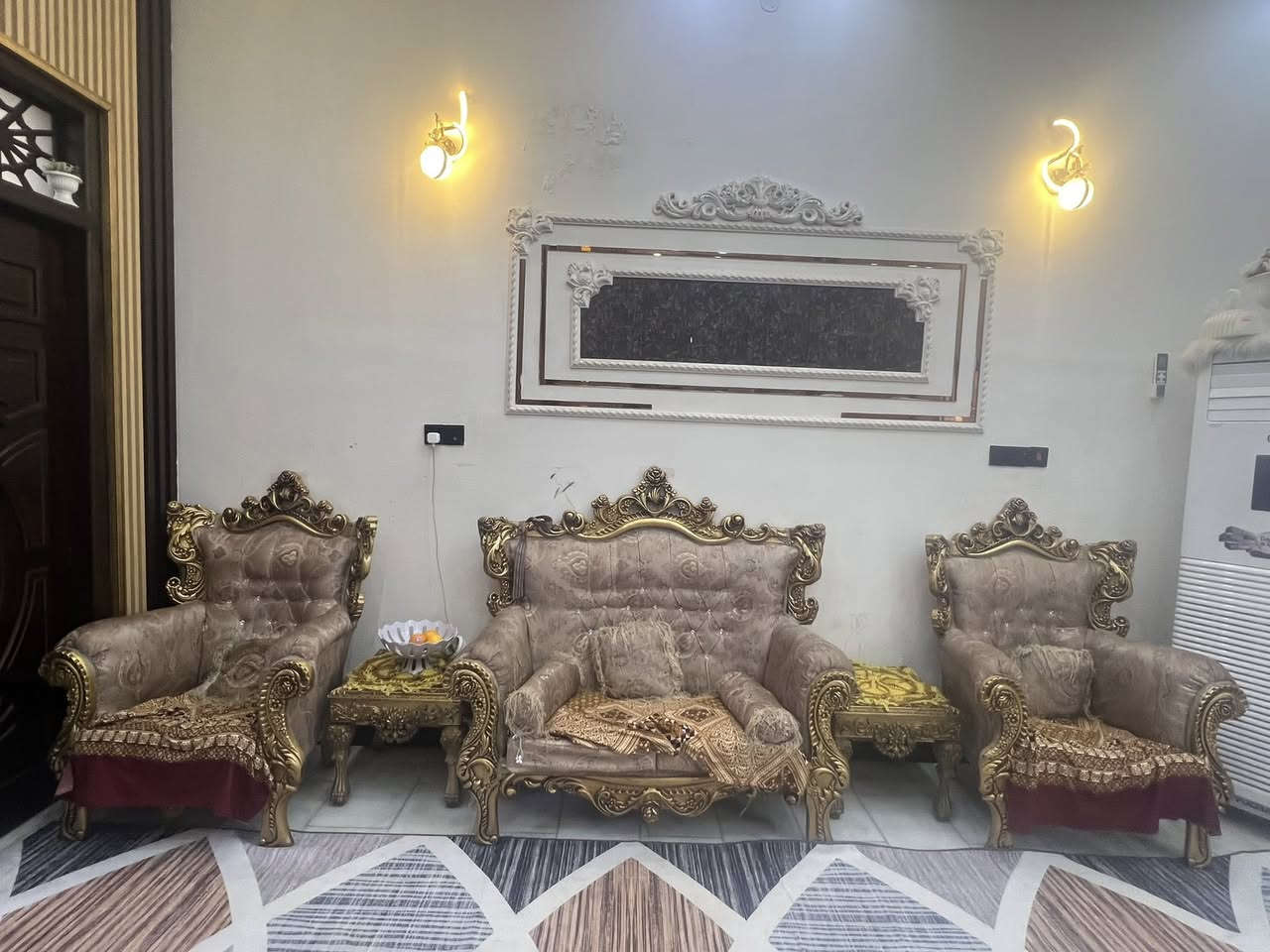 قنفات  خمس قطع 5 حجم كبير  استخدام قليل  + طبلات اثنين
ما بيهن اي شي اي خلل ماكو جديد
السعر  425 🖤بيهن مجال 
البصرة مشراك القديم 📌
***********
