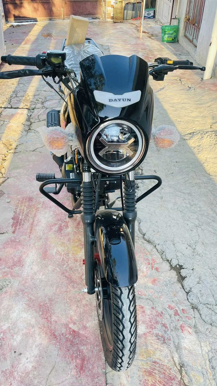 سلام عليكم اخوان دراجة للبيع مكان ديالى المقدادية دراجة بعدها زيرو ماماشية صفر كيلو متر ارقام و سنوية *********** اتصل و دلل
