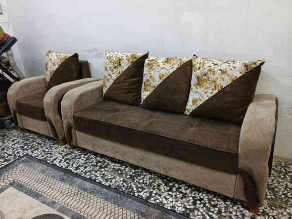 تخم ١٠ مقاعد نضيف السعر ٢٧٠مكاني مشخاب ***********
