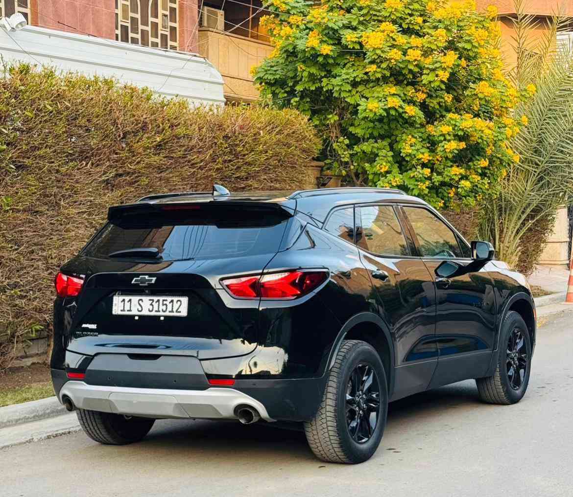 السلام عليكم
شيفروليه بلايزر  LT2  
موديل 2022 رقم بغداد 
محرك 4 سلندر 2000 تيربو 
ماشيه  62 الف 
حادثه جاملغ امامي بارد فقط بدون دواخل بدون صبغ 
مواصفاته :- بصمه ,شاشه ,جنطه كهرباء, رادار امامي خلفي جانبي ,مقعد كهرباء, تحكمات ستيرن ,تحديد مسار, لايت امامي زينون ,لد امامي خلفي ,حساسات خلفيه ,كامره خلفيه دواره ,اوتو ستوب , تدفئه كشنات ،
للاستفسار الاتصال على الرقم 
*********** اتصال 
*********** واتساب
