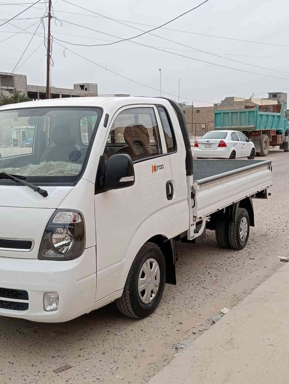 السلام عليكم للبيع كيه موديل 2020رقم صلاح الدين  محرك20700 سنويه ل٢٧تحويل ثاني يوم سياره جاهزة من كلشي ما تصرف عليهه الف غلاف جديد سياره علا وضع الشركه ماشايله حمل نهائي كير محرك. شرط تبريد تخم تاير جديد مكان السياره تكريت السعر 137$وبيهه مجالل
الاستفسار ***********
