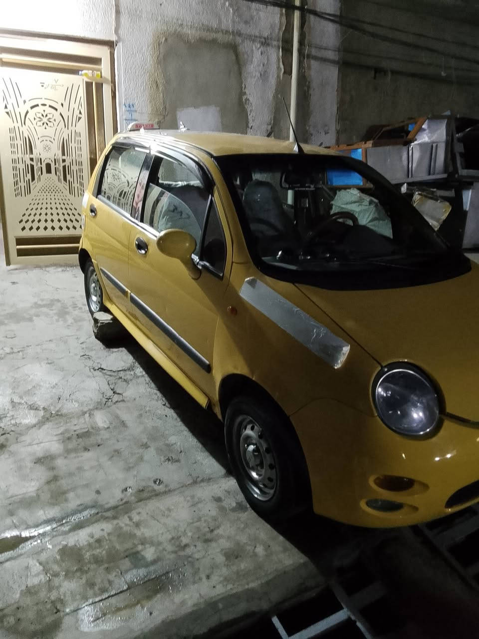 كيو كيو بااسمي كاربون جديد بدون ضرر بدون حادث رقم انجليزي مسطره سنويا31 نينوى السعر 37 وبهاامجال قليل طخم تأثير صار يومين شادهم باتري جديد اليوم شديت رقم المسطره *********** عندي واتساب
