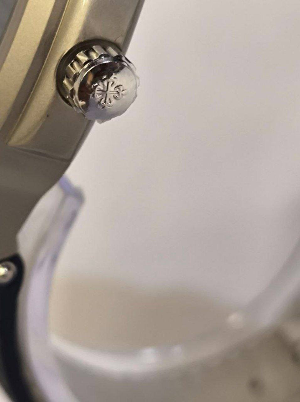 باتك فلبPatek Philippe

تحفه فنيه تتخطى مفهوم الوقت 
الميناءمميز بدزاين عصري 
زجاج زفير مقاوم للخدش 
منفذ تاريخ شهري
الهيكل مصنوع من التيتانيوم 
مختمة من كل مكان
اميال لامينوس 
مقاومة ماء وغبار 
سير مصنوع من الجلد الطبيعي 
قفل فراشة اصلي

ملاحظة متوفره قطعة واحده فقط 
السعر :- 28 الف ع اول تم 
للحجز والاستفسار يرجى الاعتماد خاص


**إذا كنت صاحب هذا الإعلان وتريد حذفه لأي سبب، رجاءا أرسل رسالة إلى الدعم الفني**