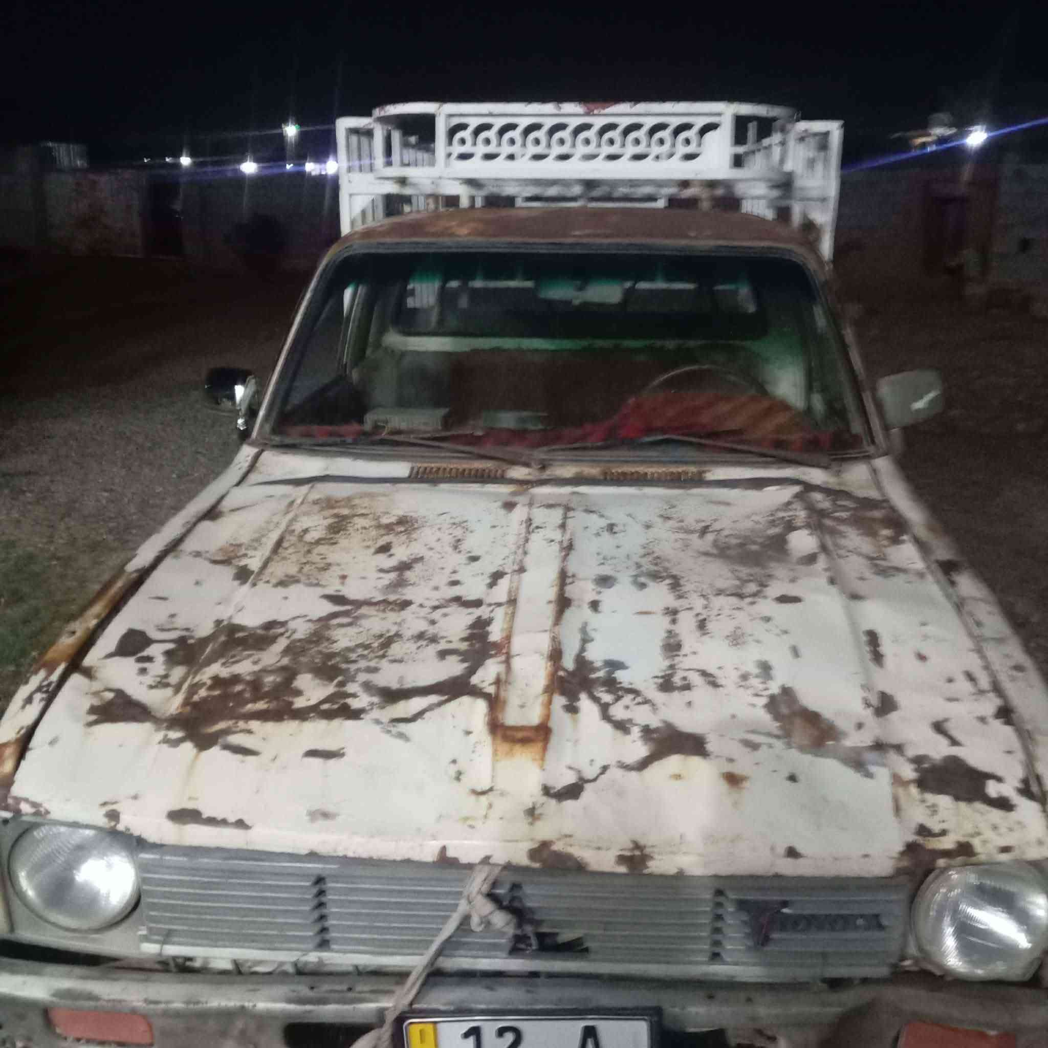 #مكلف 👉🏾بيكم موديل 80 شاصي شرط دسكات امامي وخلفي رقم نينوئ السياره دواخلها كلها نظيفه وسليمه والكشر كدام العين  جديد كابون شرط التحويل السعر اتصل ودلل. العنوان*********** جنوب الموصل (القياره)
