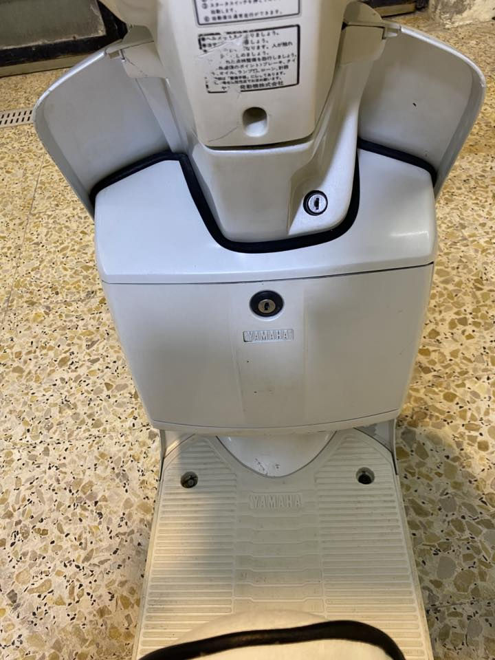 سلام عليكم دراجه منت ‏ياباني مال رمبه ماشيه الاف  كهربائيات كله شغاله كيلو متر بانزين حساس الدهن بيه جكمجه الدراجه كله بلاديه من جميع النواحي.  مكان بغداد مدينة الصدر.     الرقم ***********￼
