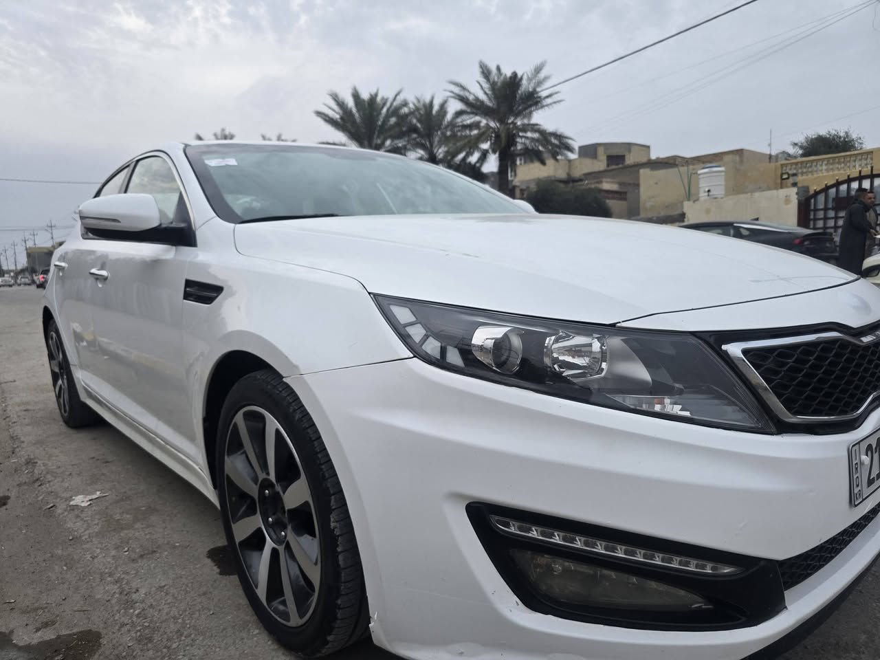 السلام عليكم...
اوبتما خليجي موديل 2014
ملاحظه.. 
صبغ باب خلفي عكس السائق اثر شخط بدون فتح الباقي كفاله من الصبغ والفتح كل شي موضح بالصور
فول مواصفات 
محرك 2400  ممفتوح وميكانيك مشروط
بصمة ابواب وتشغيل 
تبريد قطعتين مناخين 
داخل صاج فول تحكمات 
مري شفط
كشن جلد
يدات نيكل داخل وخارج 
حساس خلفي 
ويل 18 تخم تاير جديد
رقم سليمانيه جديد انگليزي
باسمي تحويل مباشر 
نافذه لغاية 2031 السنويه
هزه جديده قبل اسبوع
سياره جاهزه وجديده
تحويل  مباشر
السعر / 138 مجالها بسيط 
العنوان /واسط /النعمانيه 
للاستفسار 
***********
***********
