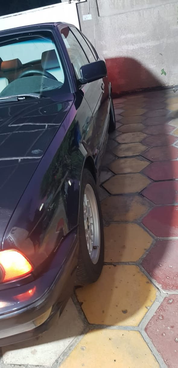 بي ام 525i محرك مسكر فانوس ( مرغوب )
وارد ياباني تبريد شغال كهربائيات كلها شغاله كشنات بطاين كله جلد جديد 

5 كير رون ناصي 

بيها ميزه سبورت 

تخم تاير جديد ويل كاب بختصار السياره جديده كلشي مابيها 

رقم جديد هزه جديده سنويه جديده والسياره باسمي شرط التحويل مصبوغ جماليه والسياره احلى من الصور بهواي 

السعر 86 بيها مجال حك الجيه

للتواصل والاستفسار *********** مكاني بغداد البياع
