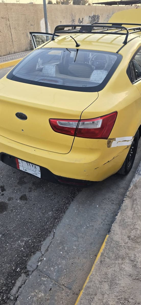 السلام عليكم كيا ريو موديل 2014 خليجي محرك 1600  محرك + كير مكفولات بيها جامولغ الامامي فقط وبيها طخات بسيطه تبريد ثلج تايرات جدد باتري جديد مكان السياره الديوانية ***********  السعر 75 وبيها مجال
