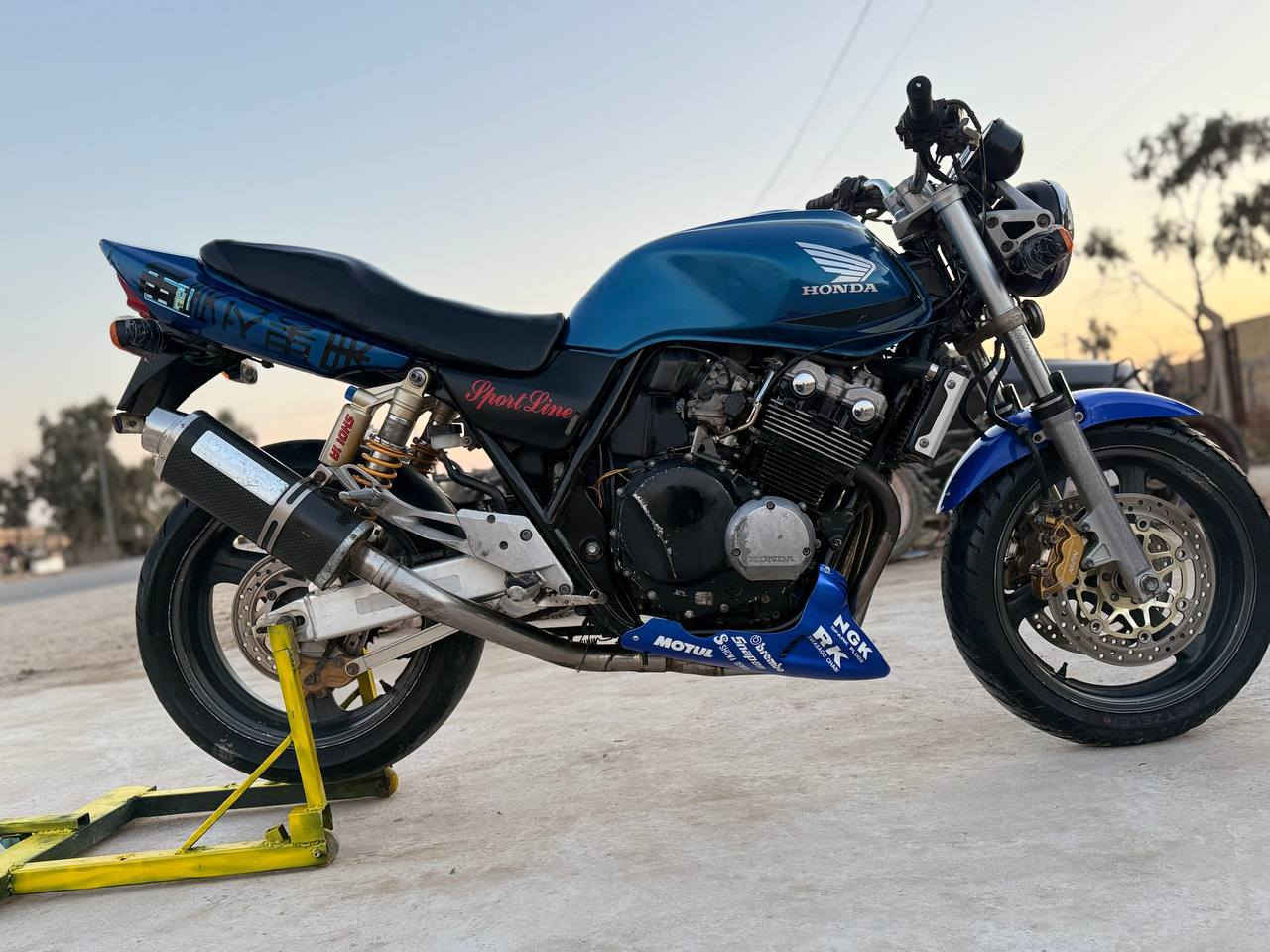 دراجه سبي فور 400
16ولف موديل 2004حديث

  اوراق ومدفوع كمرك دراجه مكفوله كفاله عامه

 اول وثاني وثالث  بطناش 

 مكينه وكير كفاله دراجه بلاديه كله برغي مابيه نقص نضافته  كدامك صورة كهرباياته كلها شغاله لايت بك لايت اشاير  دشبول كله شغال  صالنصه كاربون  رياضي صوت رعيد  فصله نار 

 تايرات جدد التانكي زلال عليهة ادامه كامله بلكات انجيكي ماي زيتي دهن موتل 

معدل ١٨٠ شرط  نكره بكل وقت 

السعر مليون 600

مكاني بابل ***********
