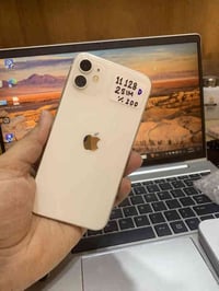 11عادي  ذاكره128 دبل سيم مبدل بطاريه وشاشه فيس ايدي شغال جهاز نظيف حيل...