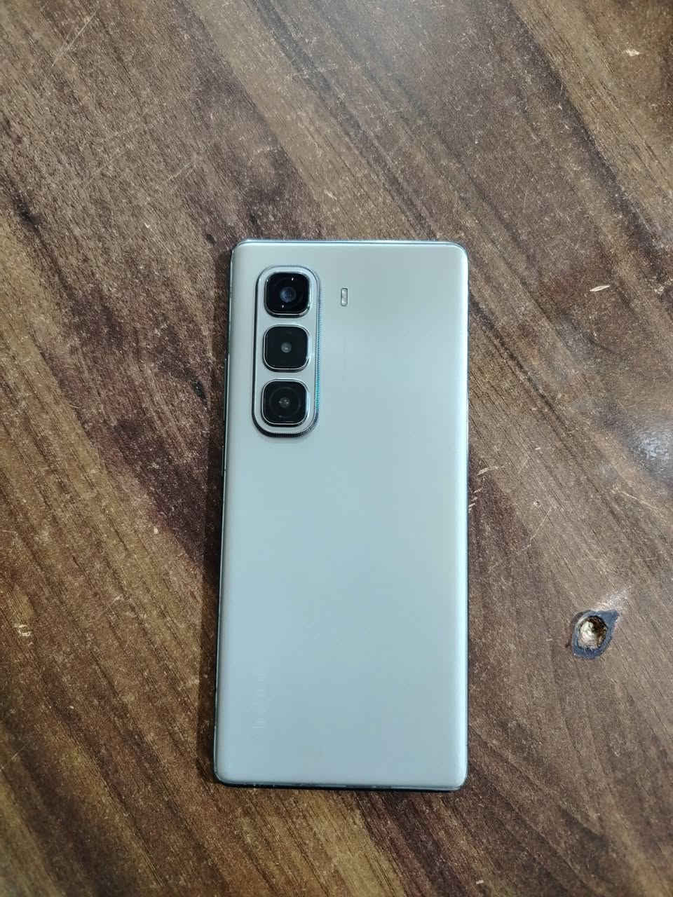 موبايل انفنكس هوت 50 برو بلاس ذاكرة ٢٥٦ عشوائية 12 جهاز بصمه واكفه بيه صخه جوا بلركن للبيع ١٥٠ الف بيه مجال مكاني زيونه رقمي
***********
