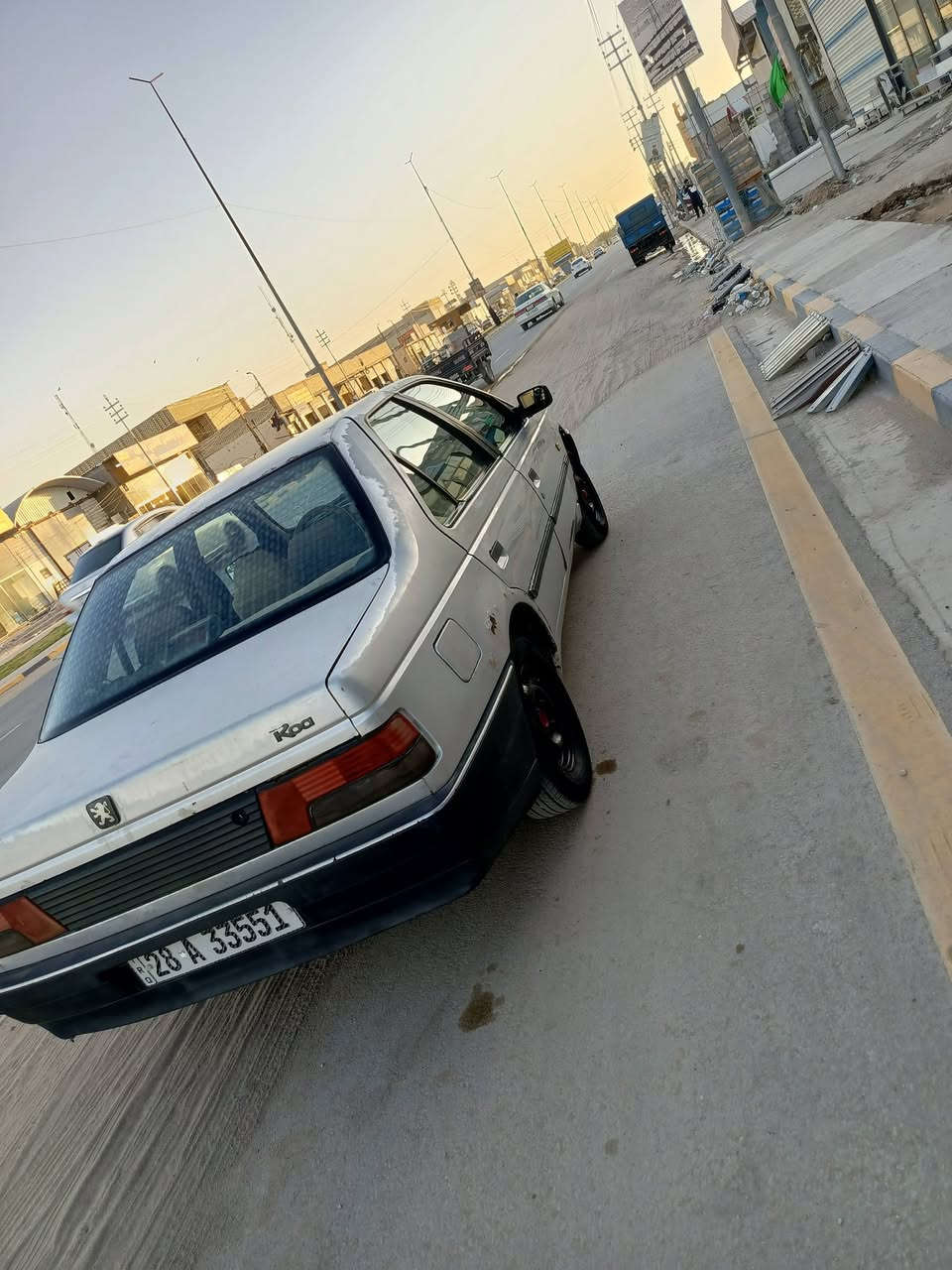 بيجو روى 2009 محور كير ومكينه واكسن تبريد شغال رقم نجف دولي بأسمي سنويه وهزه جديدة تخم تاير جديد نجف كوفه  سعر 28 وبيه مجال رقم المبايل 📞***********

