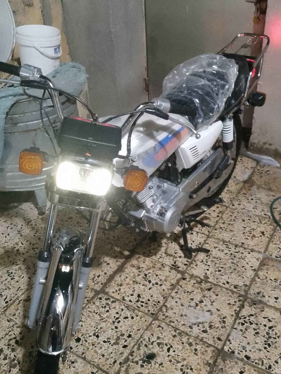 السلام عليكم..
نامه متياز..⚡
موديل 25اوراق 👌
كفاله عامه بعدهي جديده ✅
سعر .650بييه مجال لشراي🤏🤍
***********
حله محاويل

