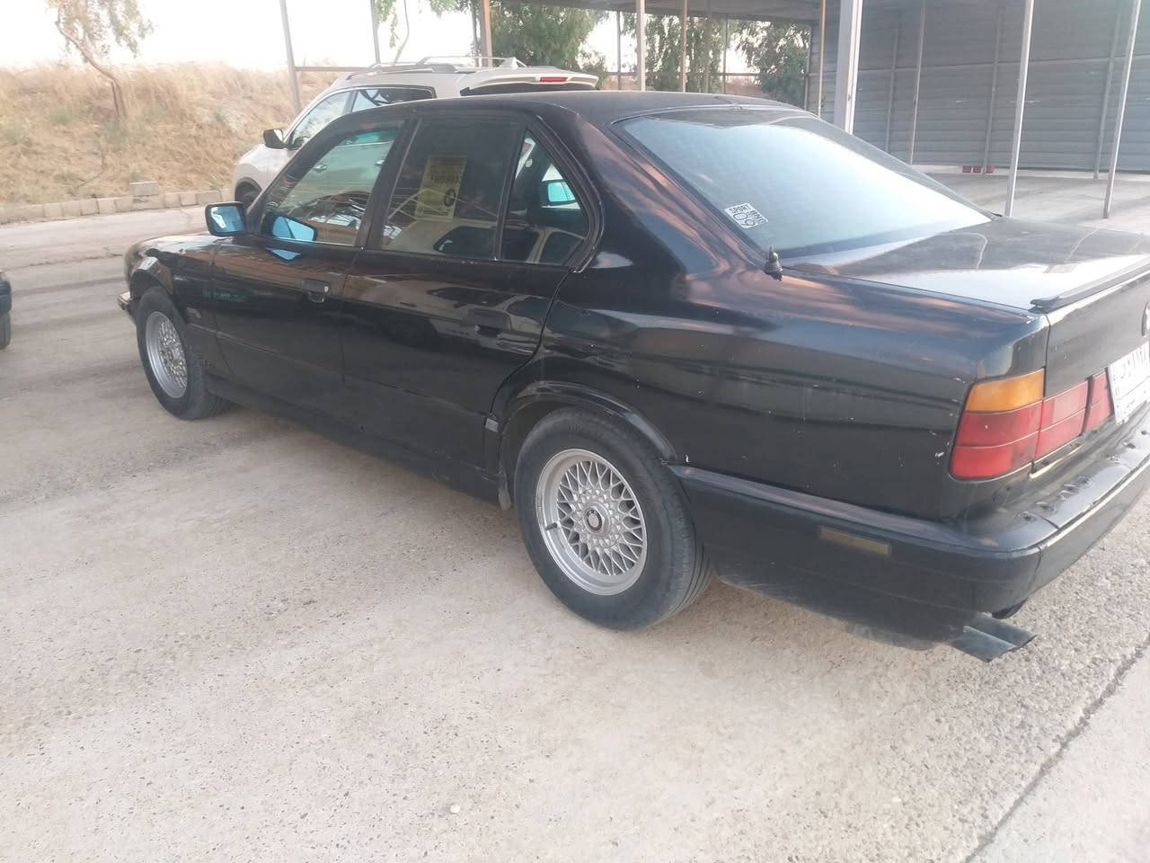 للبيع  بي ام BMW حجم 525 موديل 91 رقم الماني نينوى  سنوية بأسمي لل 2028 كير عادي محرك كبس اربع جامات كهرب تبريد يعوزو غاز وضعف بالكمبريسر بدون فتحة سقف السعر 48 وبيها مجال مكان جنوب الموصل 
رقم الهاتف ***********
