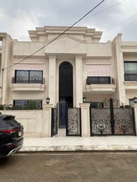 ٣٢بارك • ٢٠٠م • ٥ غرف