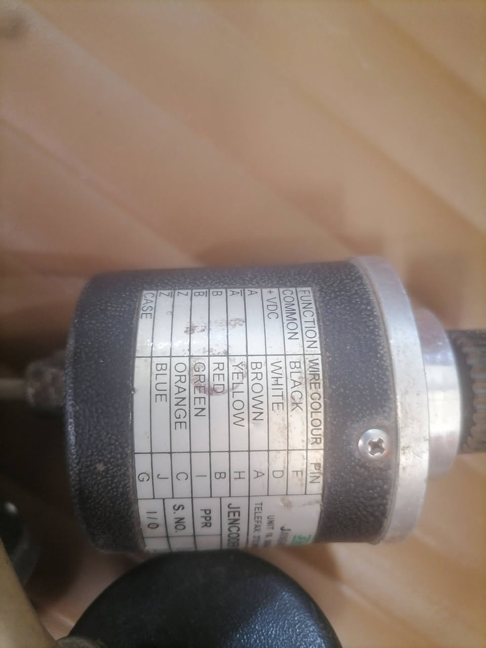 📢 للبيع: يوجد عدد ٣إنكودر صناعي (Rotary Encoder) بحالة ممتازة
​الماركة: JENCODER (Jayashree Encoders)
​الموديل: JENCODER 260 - 58AN
​الدقة (PPR): 1000 نبضة/لفة (1000 PPR)
​جهد التشغيل: 10-30 فولت (10-30 V/HV)
​نوع الإشارة: خروج كامل للقنوات مع المتممات (A, \bar{A}, B, \bar{B}, Z, \bar{Z}) لدقة واستقرار عالي ضد التشويش.
​الحالة: استعمال بحالة ممتازة، مجهز بترس مسنن ومرفق بكابل التوصيل وجاهز للتركيب فوراً في تطبيقات التحكم الآلي والـ PLC. للتواصل على رقم 01124306750 & 01128382198


**إذا كنت صاحب هذا الإعلان وتريد حذفه لأي سبب، رجاءا أرسل رسالة إلى الدعم الفني**