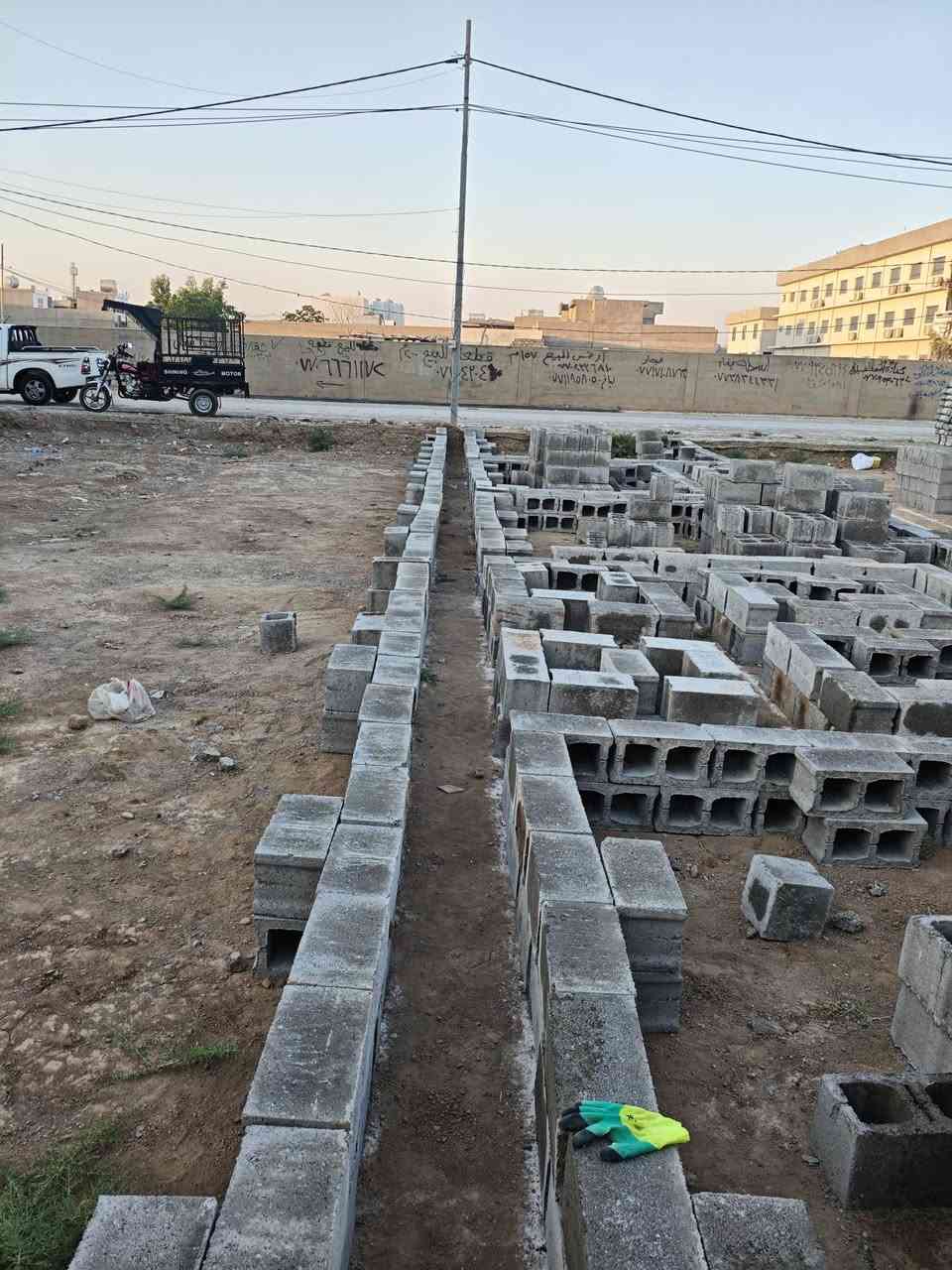 السلام عليكم
يوجد كادر عمل كافه الاعمال شرط النضافه بشغل
تنضيف تعديل تصفيط اساس وتسليح وحفر لاين بأنسب الاسعار 
للاستفسار واتساب او اتصال ***********
