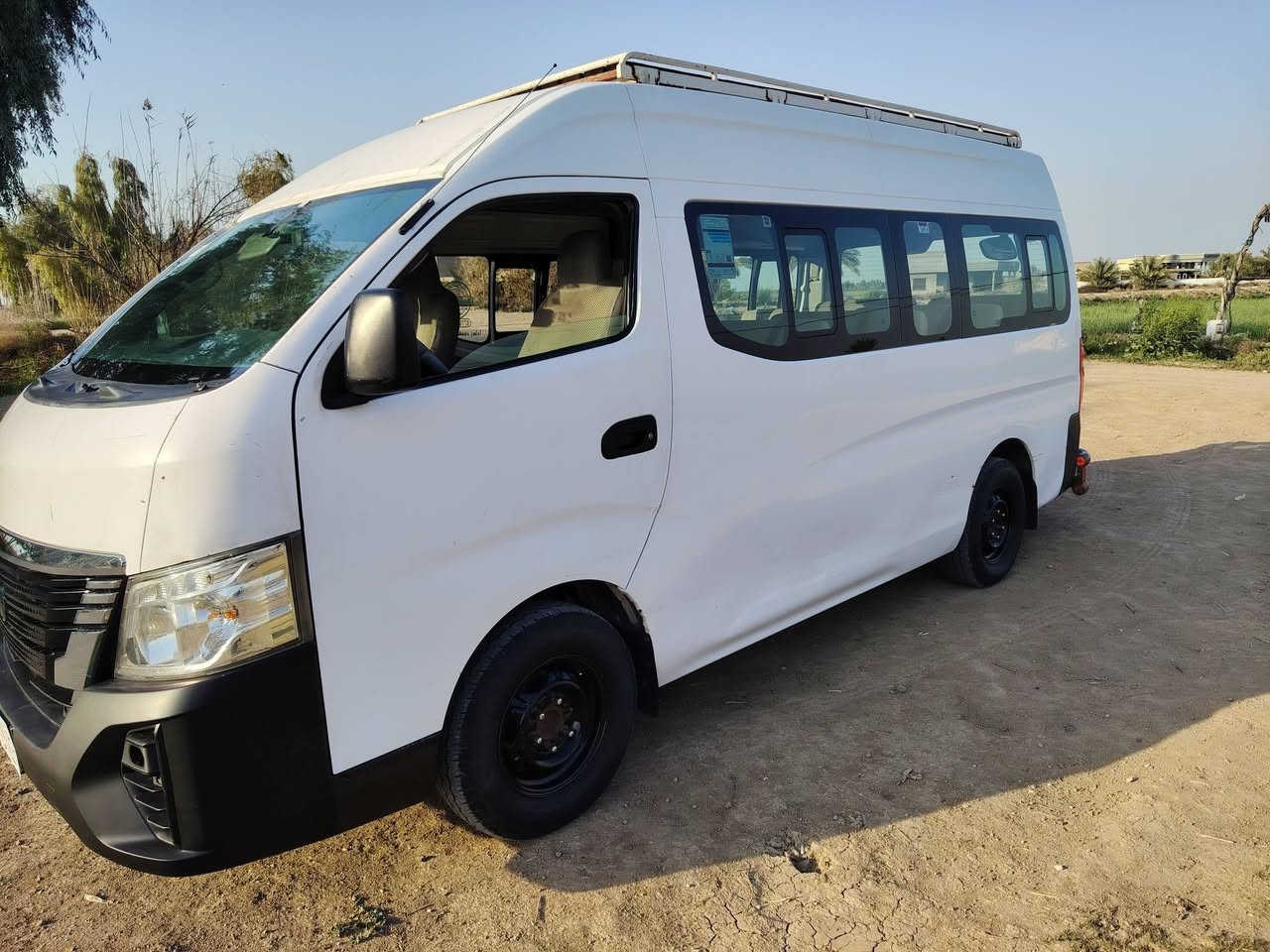 السلام عليكم للبيع نيسان عاليه ٢٠١٤ 
بيهه صبغ ربع +باب سلايت 
الصفحة الطويله صبغ من النص وجوه 
البجم بيهه طخه منظومة غاز درع ***********
