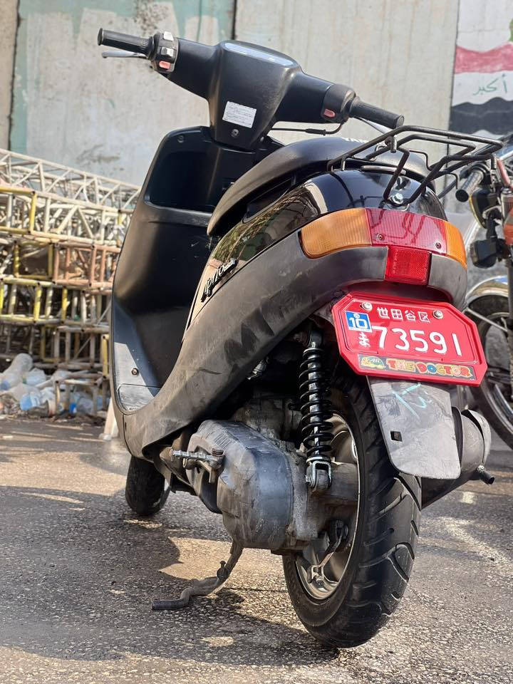 سلام عليكم دراجة للبيع نظيفة وحلوة الدراجة الشراي يتصل على هذا الرقم ***********
