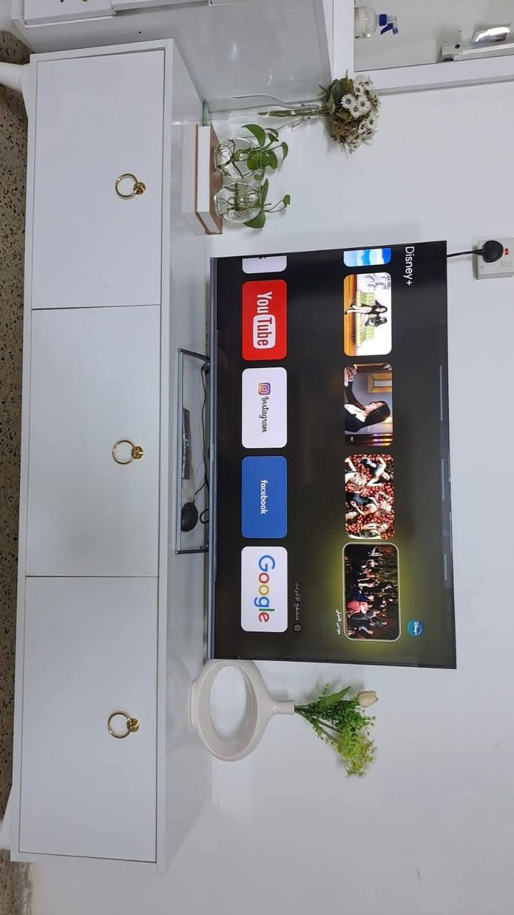 غرفة نوم تركي 6 قطع مستعمل للبيع + بلازما ماركة شينون حجم 43 مستعمل قليل  للبيع للاستفسار الاتصال ***********
