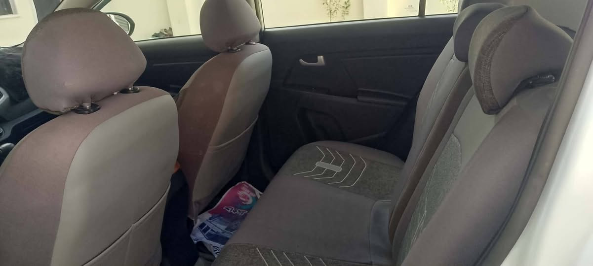 سلام عليكم سبورتج موديل 2015 خليجي بنروما كشنات جلد مشمشي ماشيه 103 سياره مكفوله كفاله عامه
***********

165 وبيهه مجال
