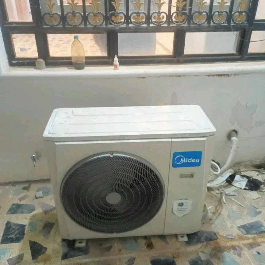 تنصيب سبالت شحن غاز 410 و 22
شد وفل وغسل سبالت ومكيفات 
***********
