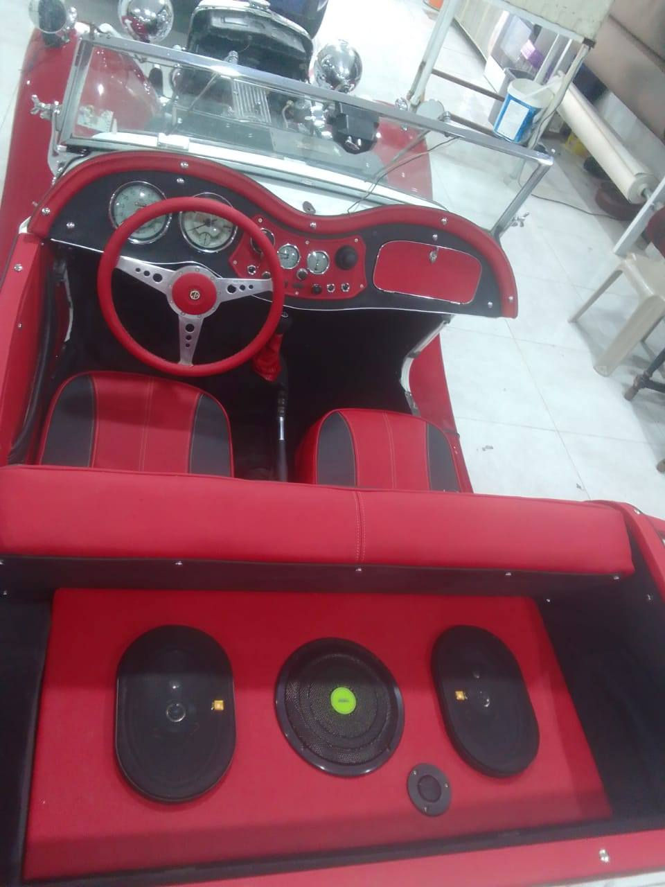 سلام عليكم اخوان دوشمت جميع السيارات الصالون والحمل مواد اصليه وباحدث الدزاين والموديلات الحديثه وبانسب الاسعار  كركوك قاددسيه شارع الحسابات من جهت حصو ورمل قرب صيدلية فيتامين للاستفسار راسل الصفحه او بلاتصال برقم ***********. ويوجد واتساب
