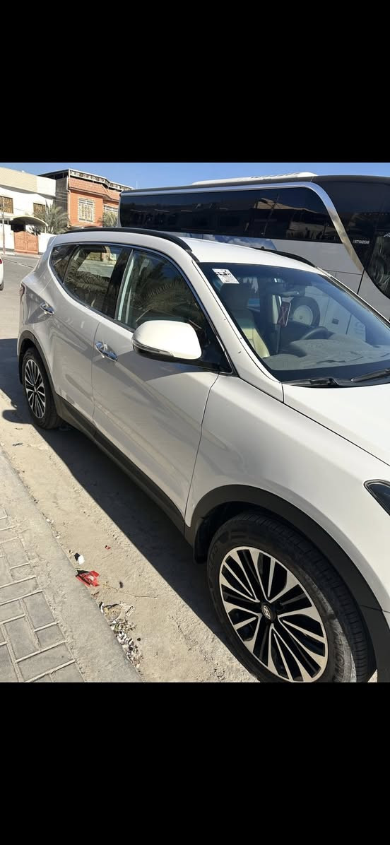 سنتافي 2015 خليجي
سيارة بسمي تحويل مباشر 
قطعه وحدة بيهه صبغ المدكر الخلفي فقط 
بيع فقط بدون مراوس 
السعر 165 ماشيه 89 كيلوو
الشراي يتصل ***********
