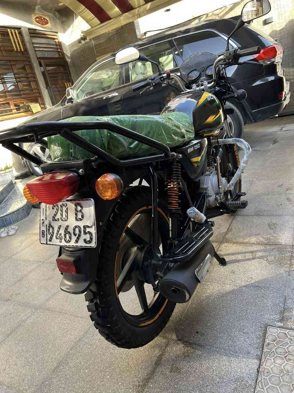 سلام عليكم بوكسر 2022 مرقمه نكليزي مكفوله من كلشي اي نقص ما بيها سعر 1950 وبيه مجال مكان ديالى بعقوبة 
الشراي يتصل ***********
