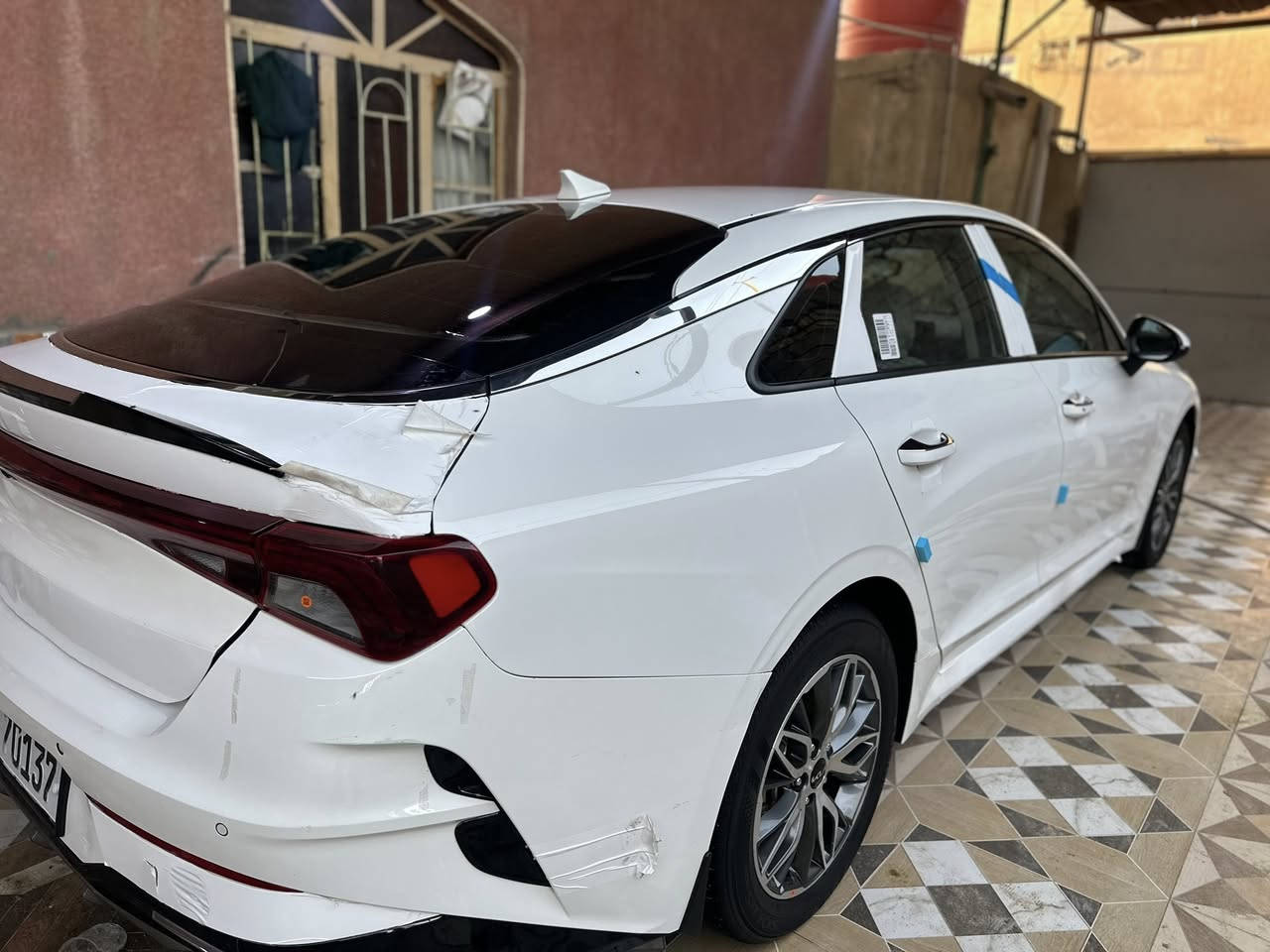 مديل 2022ماشيه 88رقم اربيل سيارة بيه بارد صغير بل باب العبري عكس جه سايق  وبيه حدث بسيط بل الجنطه اثر حادث تبدلت الجنطه  وباقي سياره كفاله سعر 185وبيه مجال ***********
