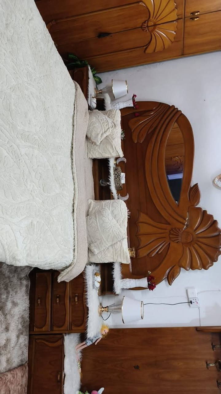 غرفه اخشاب نضيفه شرط النضافه ومابيها اي عيب او كسر 
السعر 750وبيها مجال 
العنوان حي القاهرا 
الشراي يجي خاص


**إذا كنت صاحب هذا الإعلان وتريد حذفه لأي سبب، رجاءا أرسل رسالة إلى الدعم الفني**