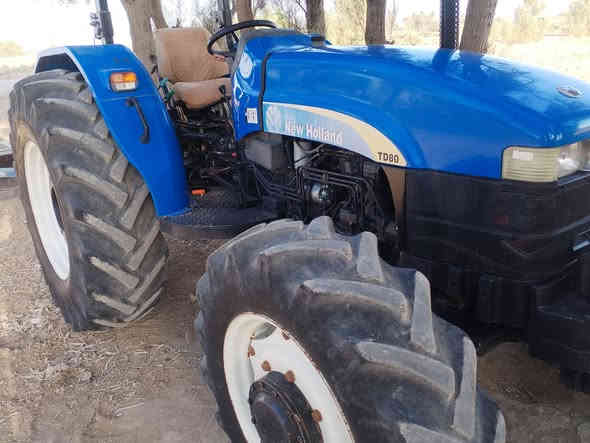 نيو هالاند للبيع موديل 19 مقفوله كفاله عامه كلها وضع شركه مشتغله 500 ساعه السعر 26 رقم الهاتف ***********
