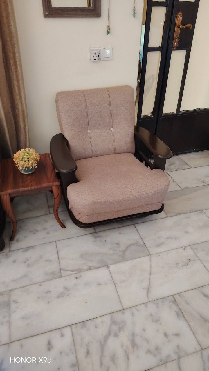 تخم هيكل خشب زان دوشمه جديده عشر مقاعد طبله وسطيه كراسي دواره


**إذا كنت صاحب هذا الإعلان وتريد حذفه لأي سبب، رجاءا أرسل رسالة إلى الدعم الفني**