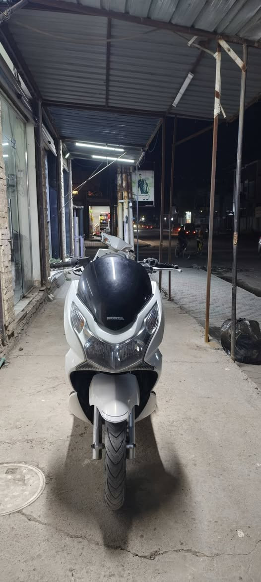 دراجه بي سي اكس جيل الاول نضافه فول ماشيه ٣٦ الف للبيع مكاني الحسينيه
***********
