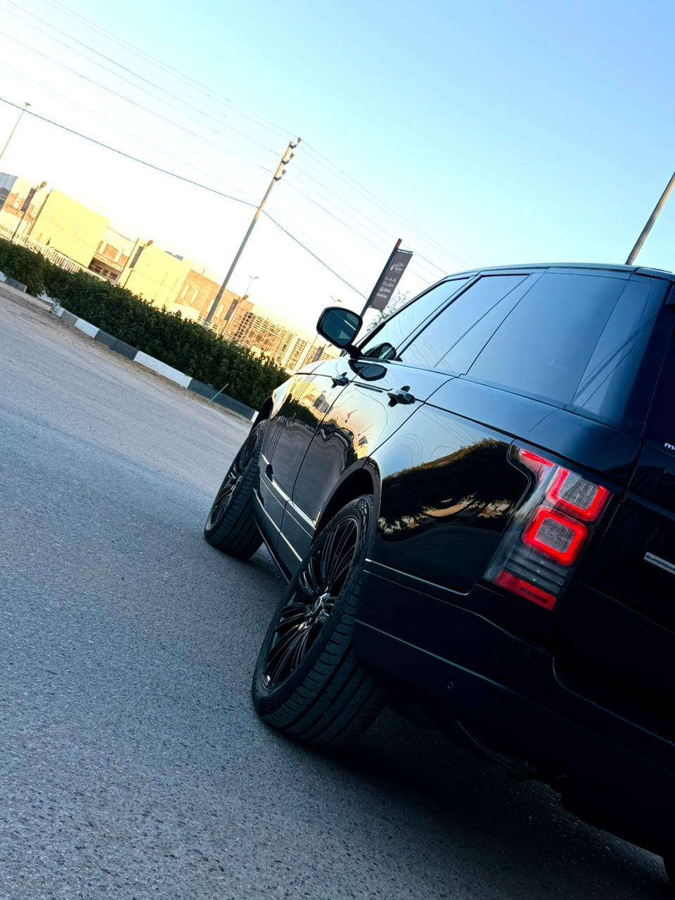 سلام عليكم للبيع RANGEROVER
2016 وارد امريكي بيهي باب وجاملغ كلير ومن جوه البيبان بيهن كلير ولباقي كفاله عامه سياره فول مواصفات مواصفات فوك رقم الانبار بسمي تحويل
داخل احمر شاشات خلفيه شغالات السعر 275 المكان النجف الاشرف الاستفسار والتواصل على الرقم *********** ***********
