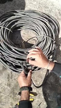 كيبل80متر قطعه وحده 2*6العنوان بغداد المشتل شارع المدارس رقم الهاتف 07...